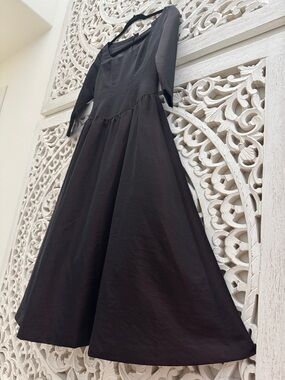 Ana Capri Dress in Deep Plum